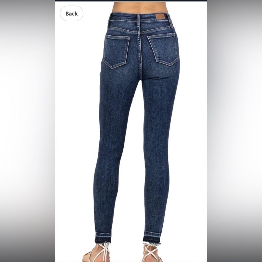 Judy blue Classic Blue Women's Jeans with raw hem 88417 size 13/31 - Picture 3 of 3